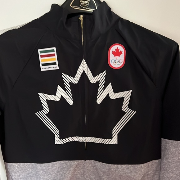 Hudson Bay Olympic lightweight jacket extra small - Picture 2 of 3